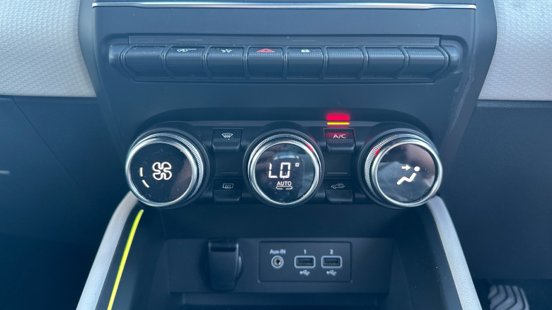 Renault Clio 1.0 TCe 90 Techno 5dr Petrol Hatchback